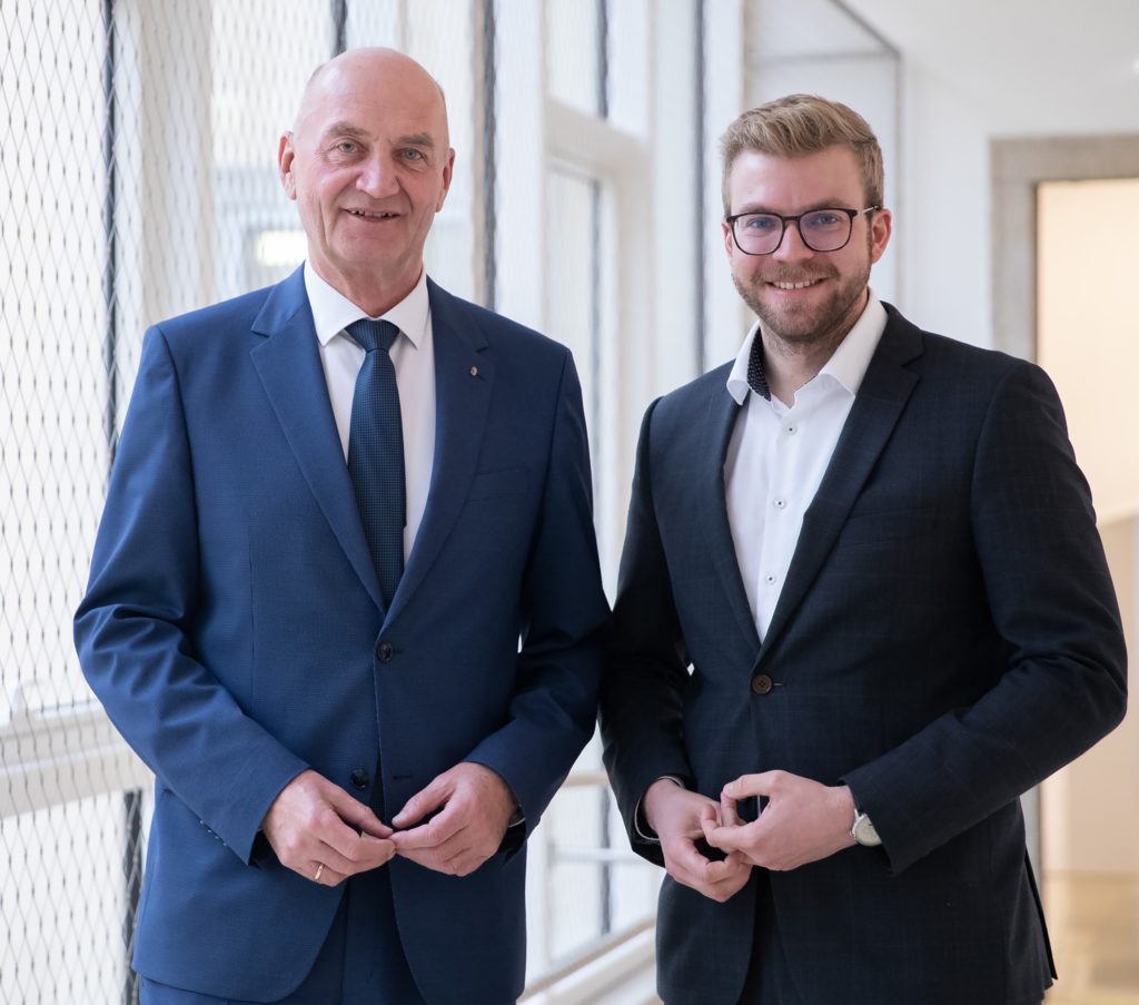 Landesrat Dörfel und Integrationsbeauftragter Ziegelbäck: Neue Struktur für die regionale Integrationsarbeit. Foto: Land OÖ/Daniela Sternberger, Verwendung mit Quellenangabe