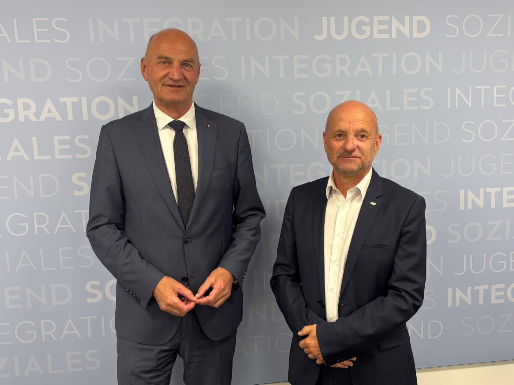 Mit den Werte- und Orientierungskursen des Vereins NEUSTART werden die in Oberösterreich untergebrachten unbegleiteten, minderjährigen Flüchtlinge geschult